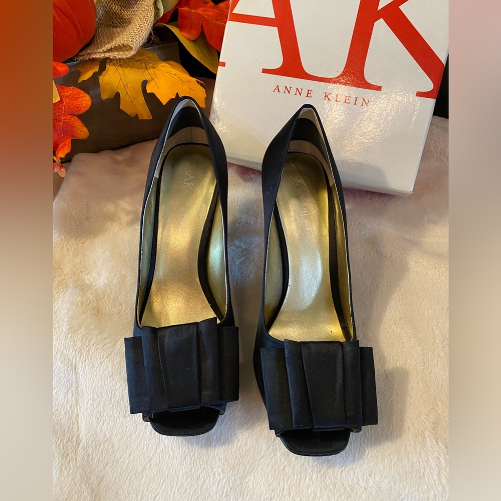 Anne Klein Women’s heels